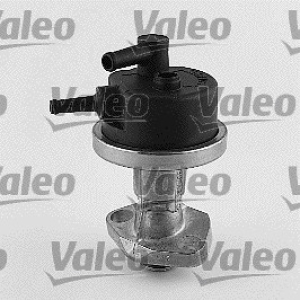 POLTTOAINEPUMPPU 4-SYL 83- M10 (VALEO)