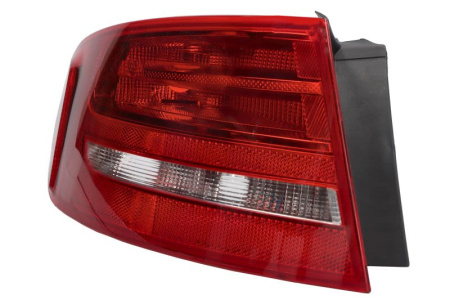 TAKAVALO ULOMPI PY21W/W16W VAS AUDI A4 B8 FARMARI 11.07-05.16 (TYC)