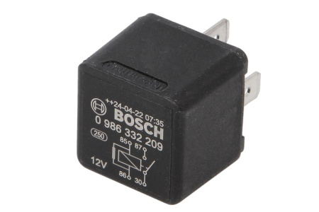 POLTTOAINEPUMPPU RELE  (BOSCH)